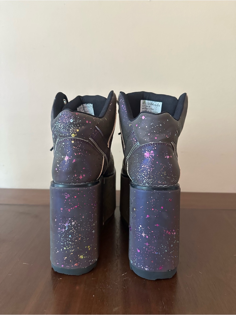 YRU Black Galaxy Glitter Paint-Splatter Qosmos Alien Platform Sneakers, Sz 6 - Picture 3 of 9